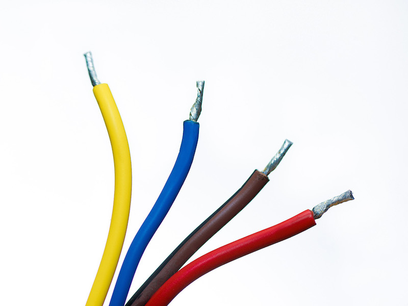 What's the difference between a positive and neutral wire?