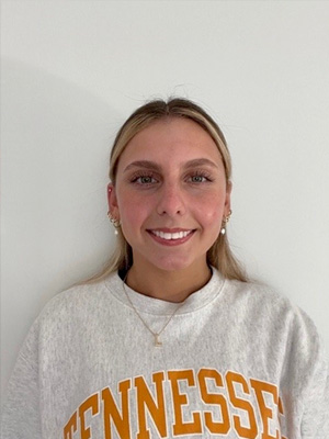 Winner of the 2023 Winter Scholarship: Lauren McCarthy